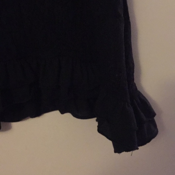 Black lace tank top - Picture 3 of 3